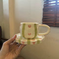 كوب خطوط أخضر